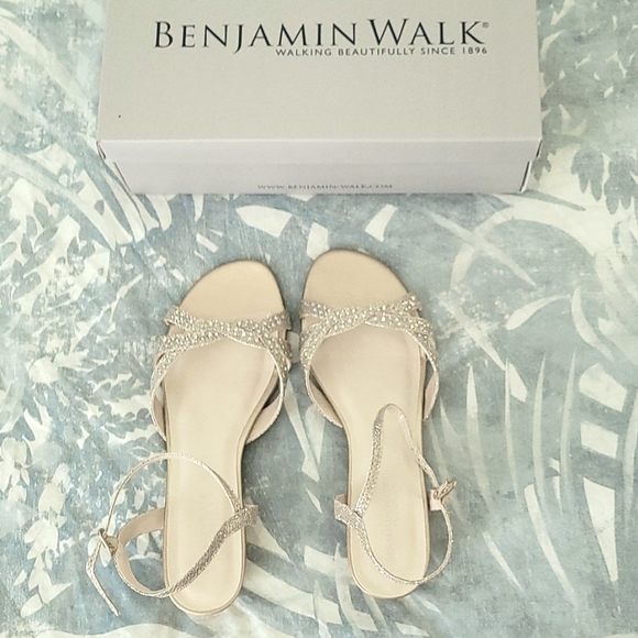 Touch-ups by Benjamin Walk Lena shoe - Picture 2 of 5